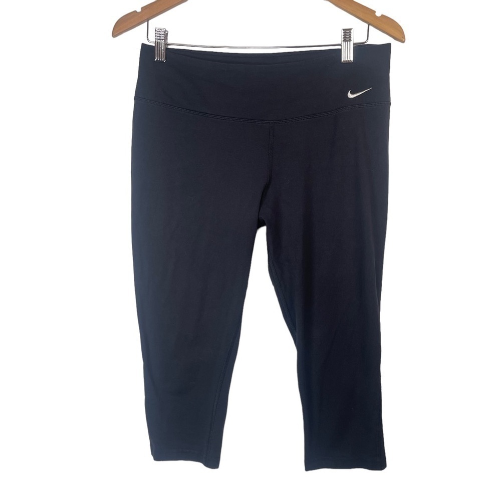 Nike Black Mid Rise Dri-Fit Capri Length Running Cross Fit Yoga Pants Size L